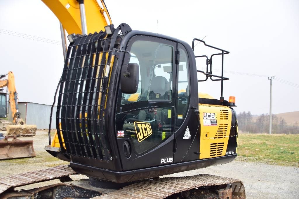 JCB JS 131 LC PLUS JS130 Takeuchi TB2150 Hyundai 140 Paletli ekskavatörler