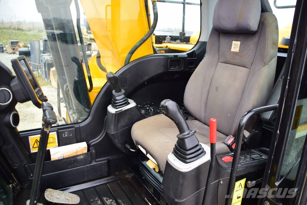 JCB JS 131 LC PLUS JS130 Takeuchi TB2150 Hyundai 140 Paletli ekskavatörler