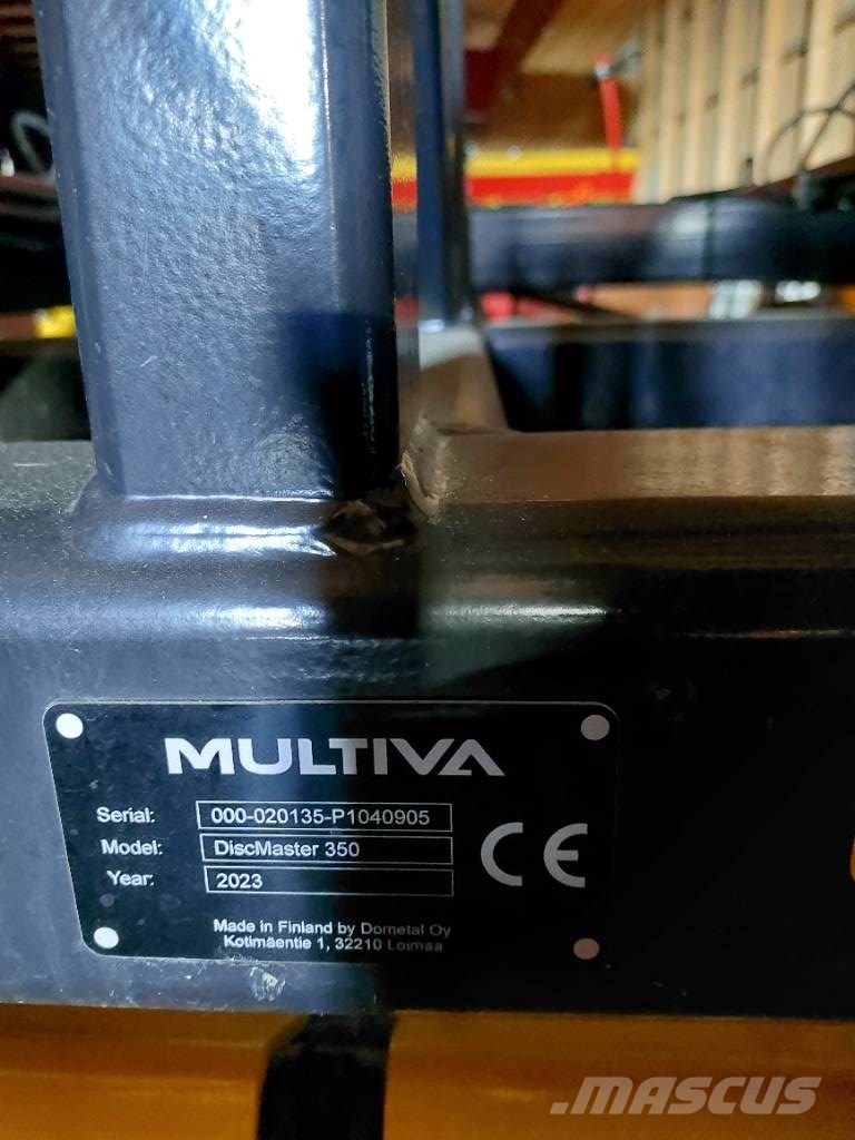 Multiva Discmaster 350 levyjyrä hinattava Tárcsás boronák