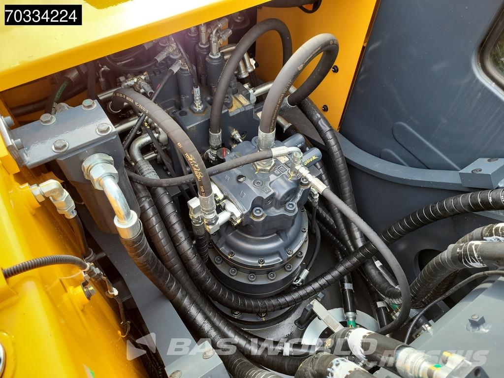 Hyundai R210 Гусеничні екскаватори