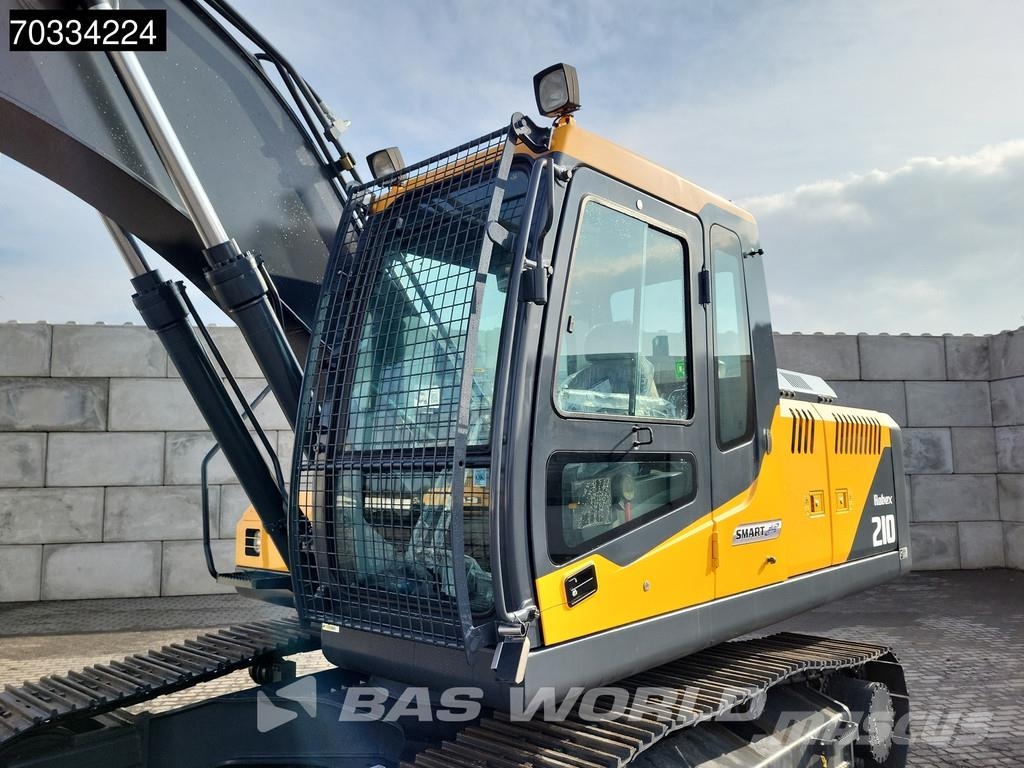 Hyundai R210 Гусеничні екскаватори