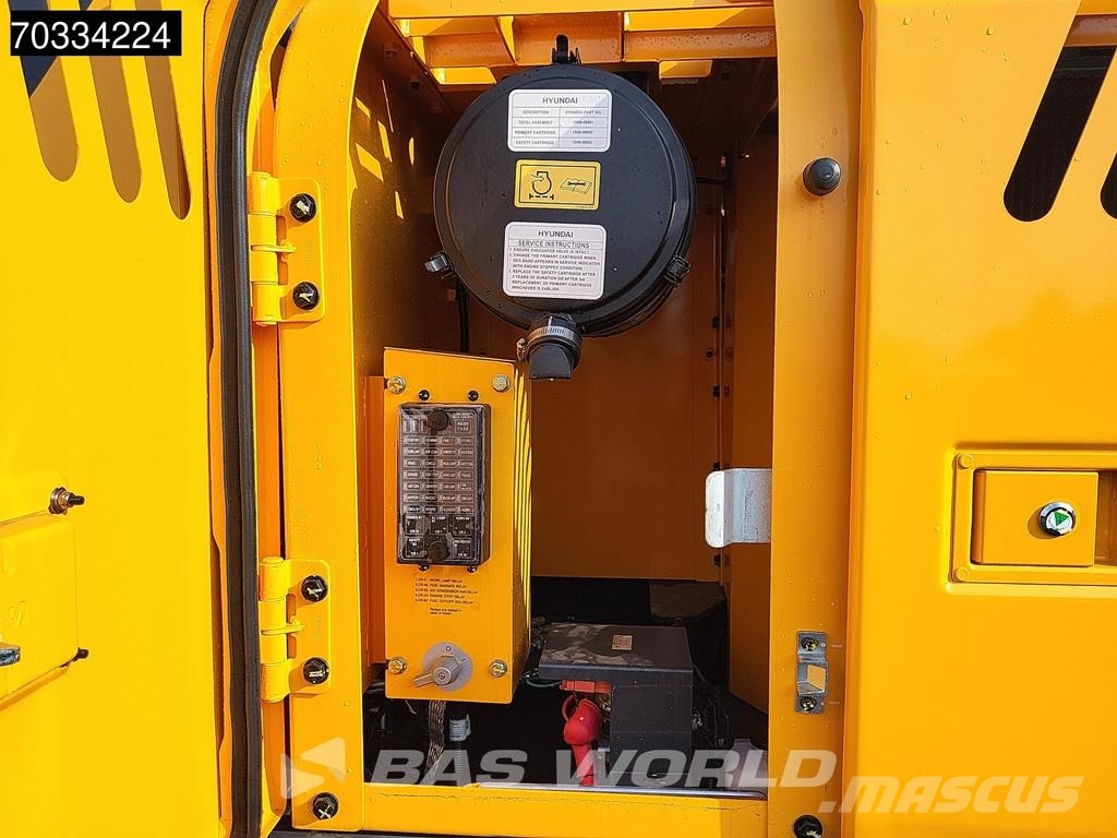 Hyundai R210 Гусеничні екскаватори