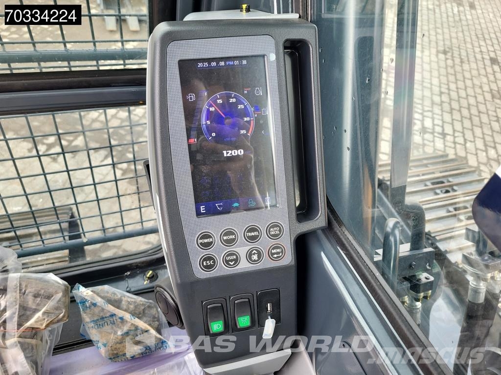 Hyundai R210 Гусеничні екскаватори