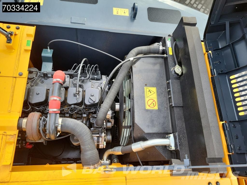 Hyundai R210 Гусеничні екскаватори