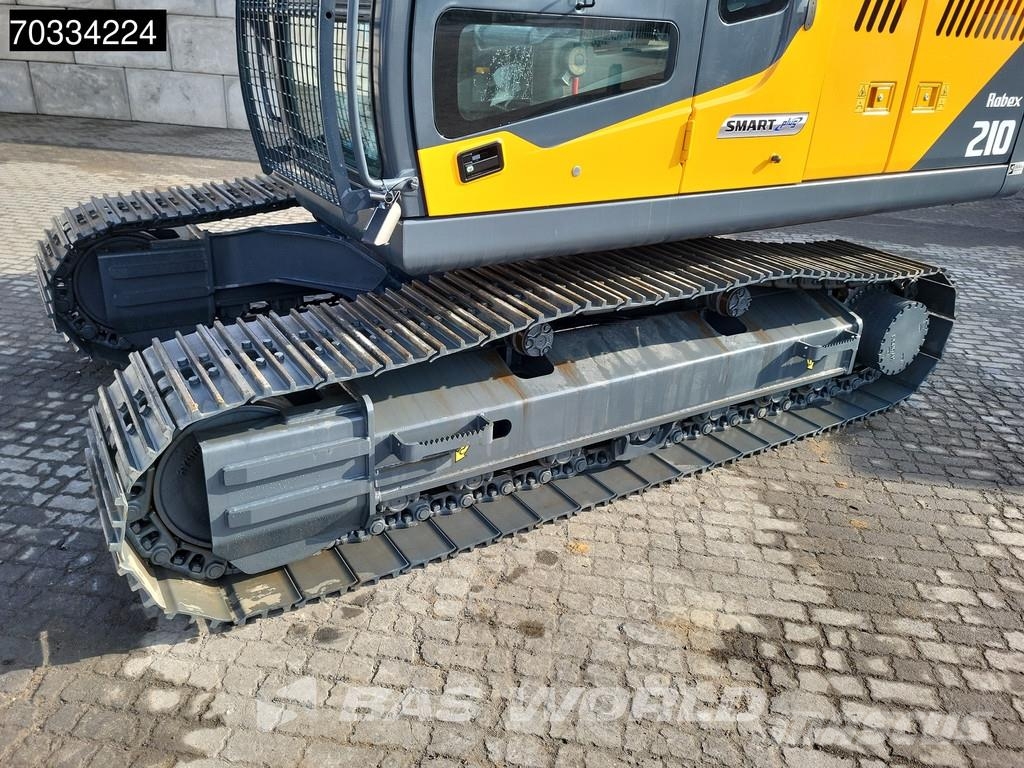 Hyundai R210 Гусеничні екскаватори