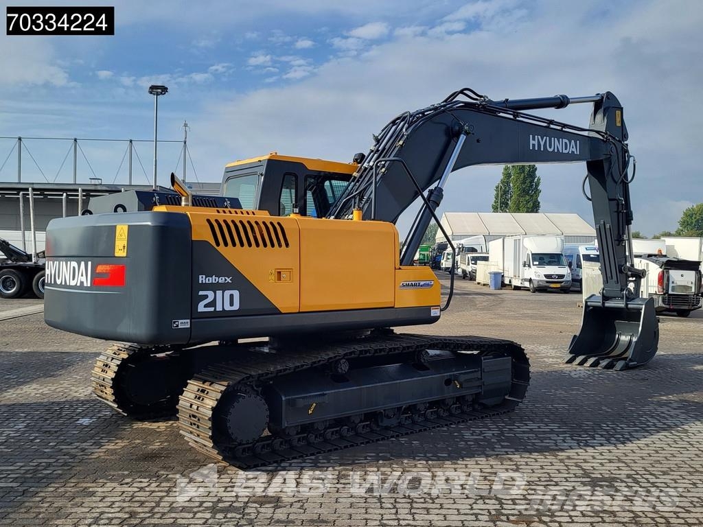 Hyundai R210 Гусеничні екскаватори