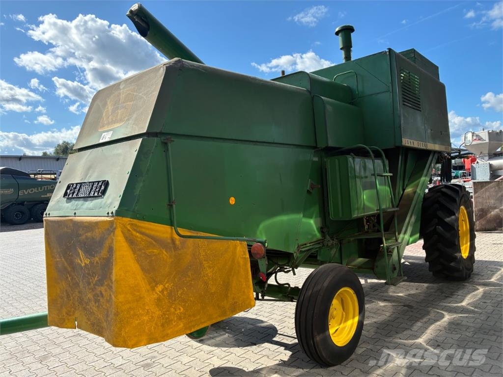 John Deere 950 Leikkuupuimurit