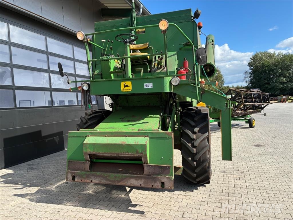 John Deere 950 Leikkuupuimurit