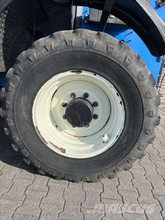 New Holland E70 Teleskopski viličarji