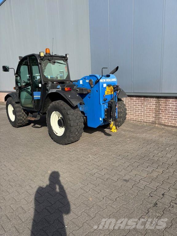 New Holland E70 Teleskopski viličarji
