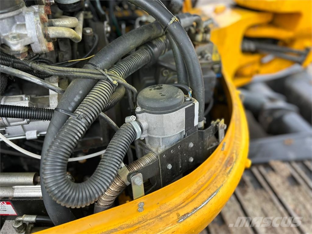 JCB 8080 KALLISTAJA, 600MM TELAT Midikaivukoneet 7t - 12t
