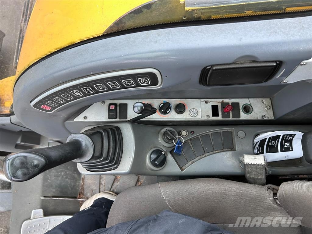JCB 8080 KALLISTAJA, 600MM TELAT Midikaivukoneet 7t - 12t