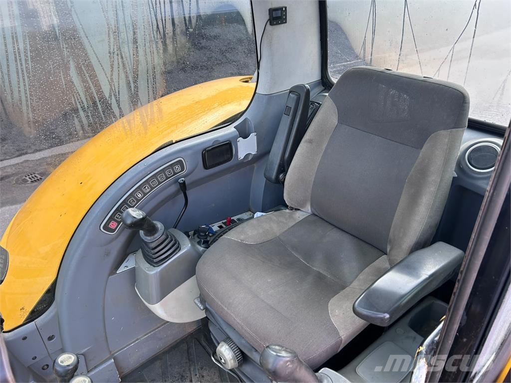 JCB 8080 KALLISTAJA, 600MM TELAT Vidēja lieluma ekskavatori 7 t - 12 t