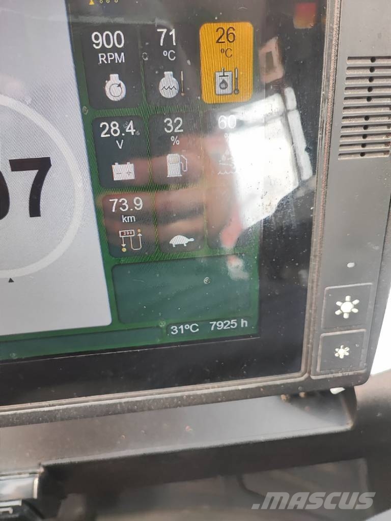 John Deere 1270 G Harvesters