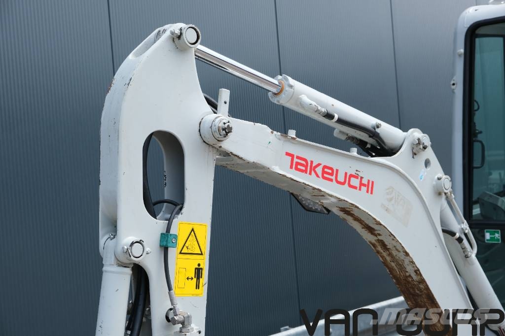 Takeuchi TB216 | 2018 Mini ekskavatori < 7 t
