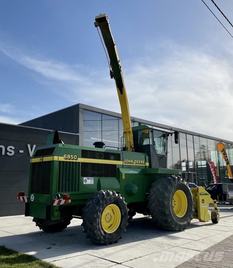 John Deere 6850 Ensileuse Forage harvesters