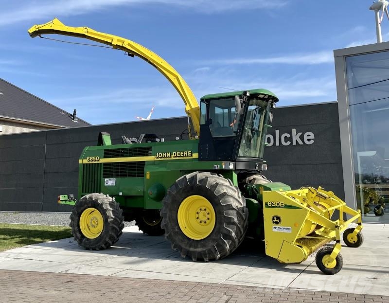 John Deere 6850 Ensileuse Forage harvesters