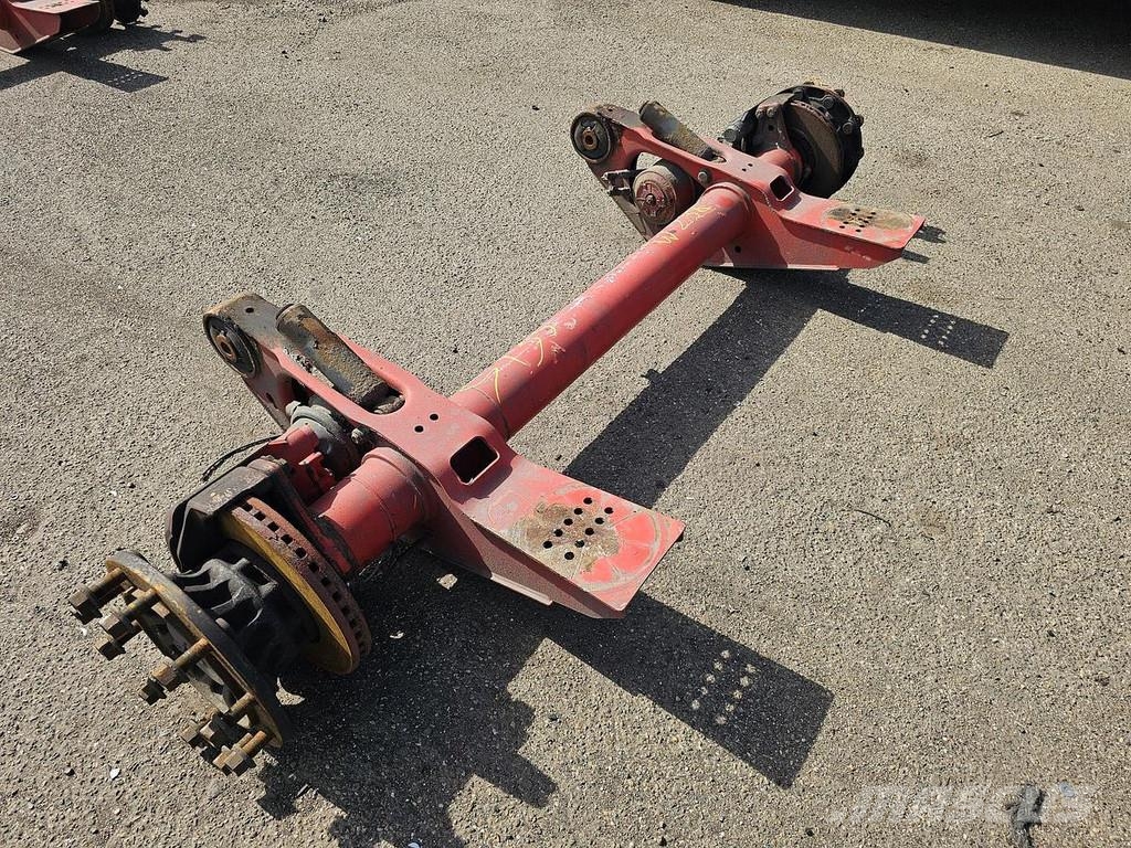 SAF TRAILER AXLE SINGLE TIRES DISC BRAKES. Nápravy