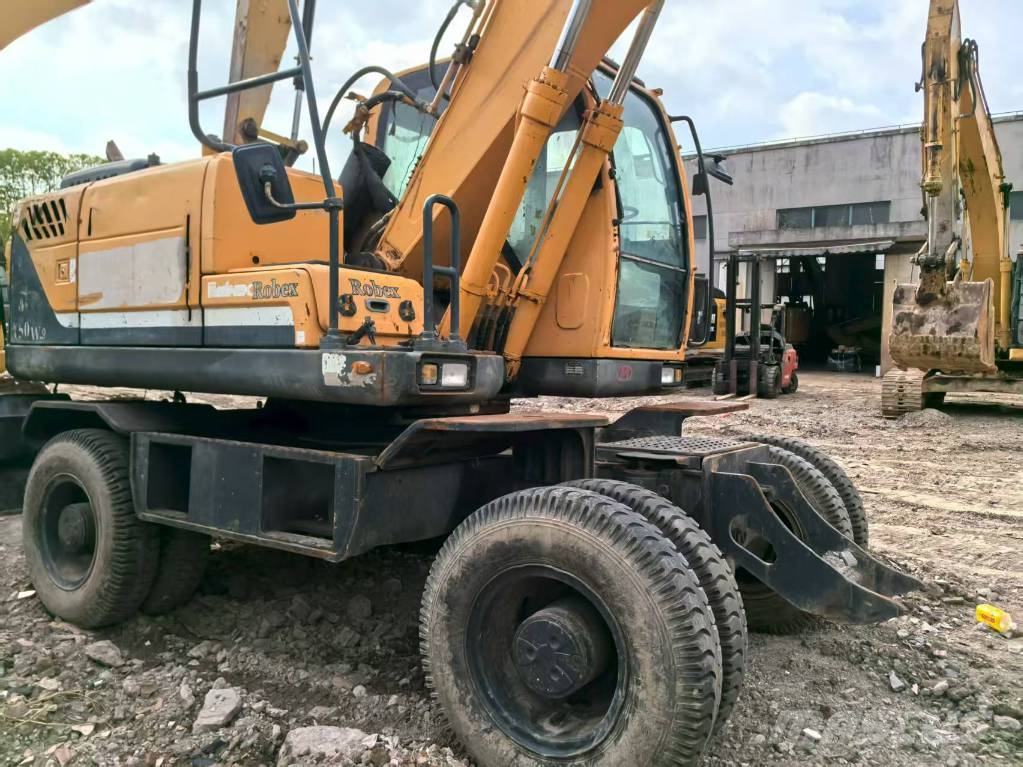 Hyundai Robex 150 W-9 轮式挖掘机