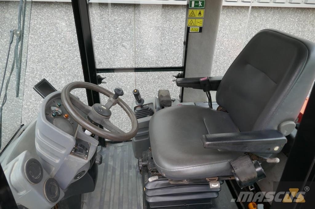 CAT CP44 Ühe trumliga rullid