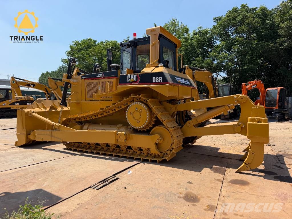 CAT D 8 R Pásové dozery