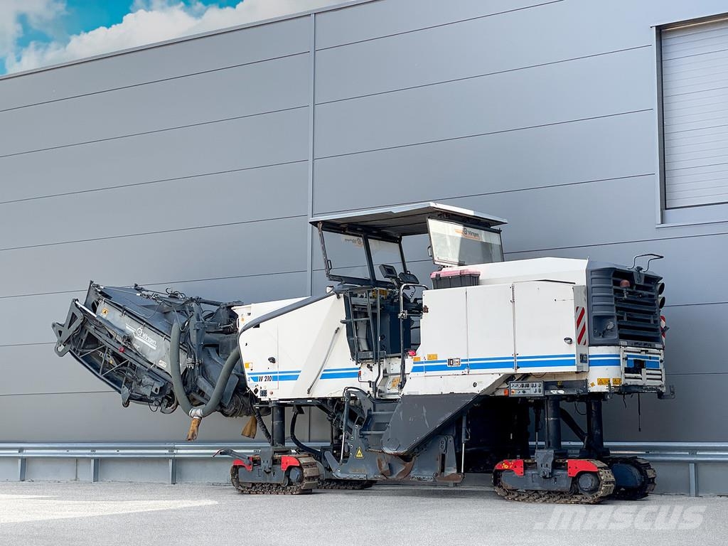 Wirtgen W 210 アスファルトコールドミリングマシーン