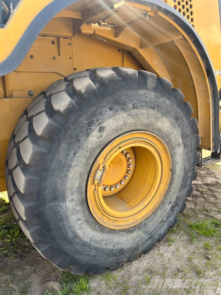 CAT 972 K Φορτωτές με λάστιχα (Τροχοφόροι)