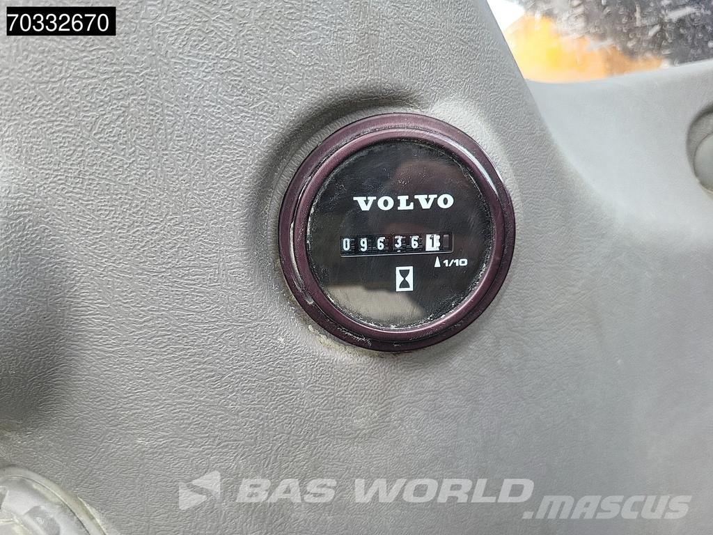 Volvo EC380 E L Rupsgraafmachines