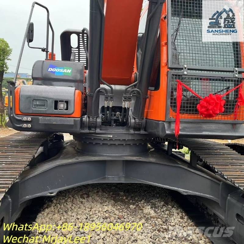 Doosan DX 225 LC Rupsgraafmachines