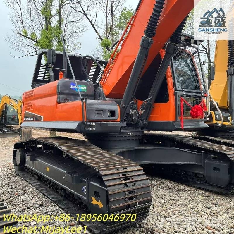 Doosan DX 225 LC Rupsgraafmachines
