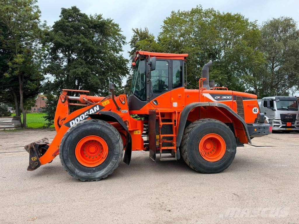 Doosan DL 300-5 Wheel loaders