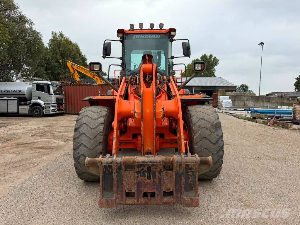 Doosan DL 300-5 Wheel loaders
