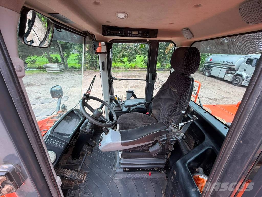Doosan DL 300-5 Wheel loaders