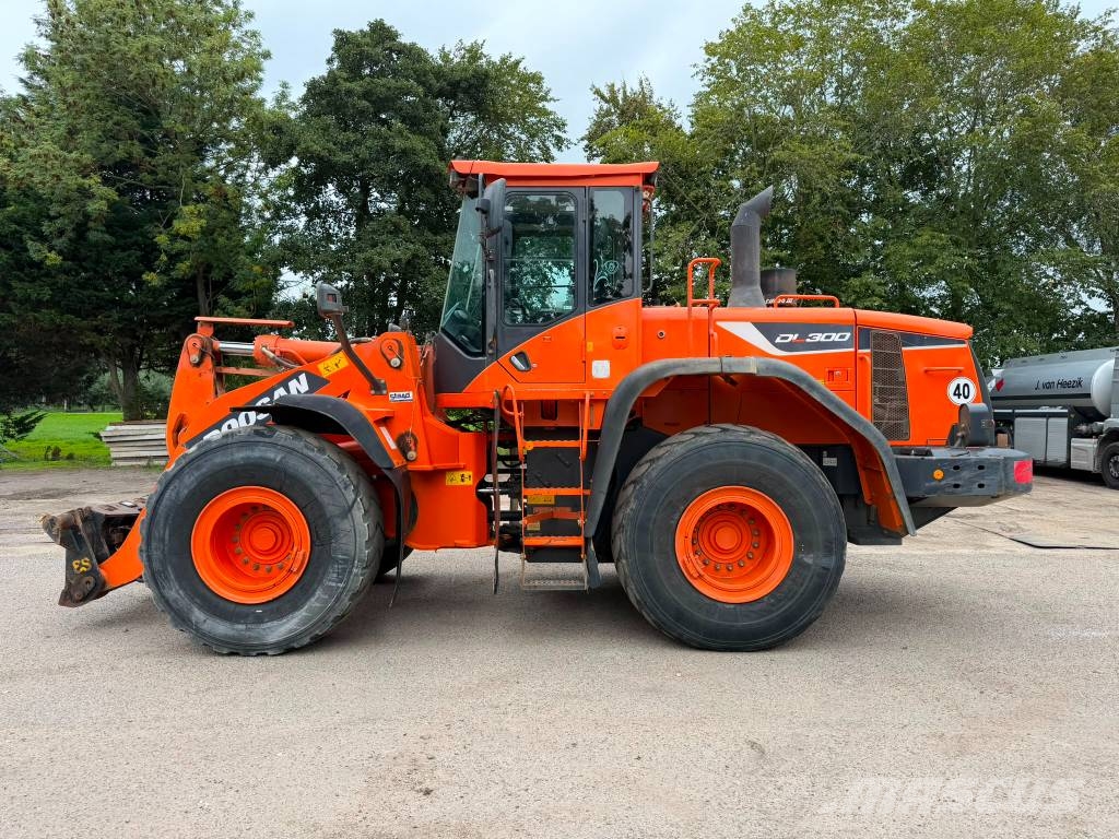 Doosan DL 300-5 Wheel loaders