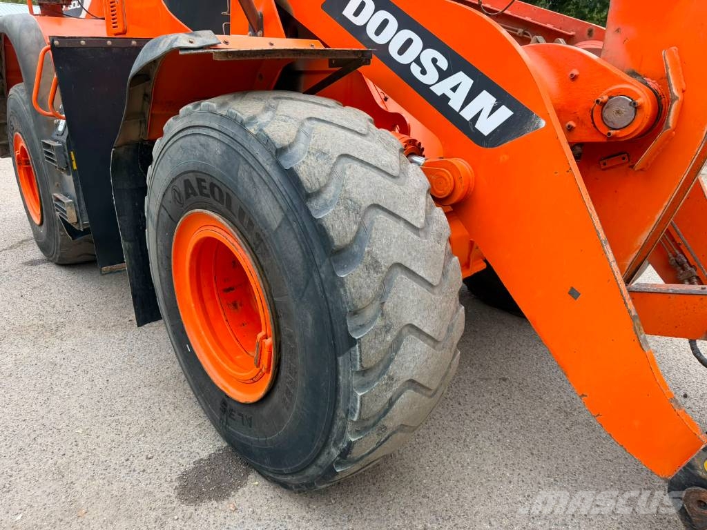Doosan DL 300-5 Wheel loaders