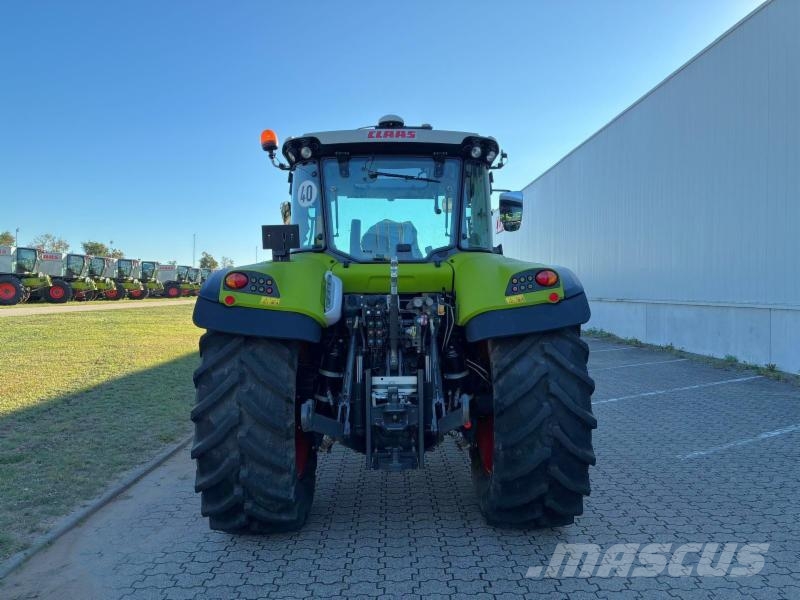 CLAAS ARION 460 HEXASHIFT CIS Traktori