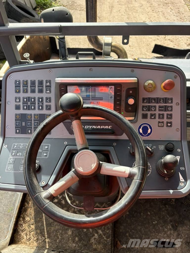 Dynapac SD 1800 W Strassenfertiger