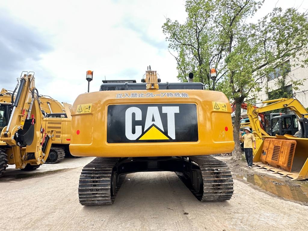 CAT 325D2L 3000 units excavators in stock Lánctalpas kotrók