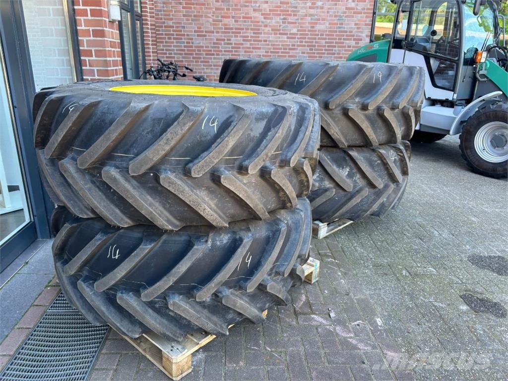 Michelin 650/65R38 + 540/65R28 Agricoltura - Altro