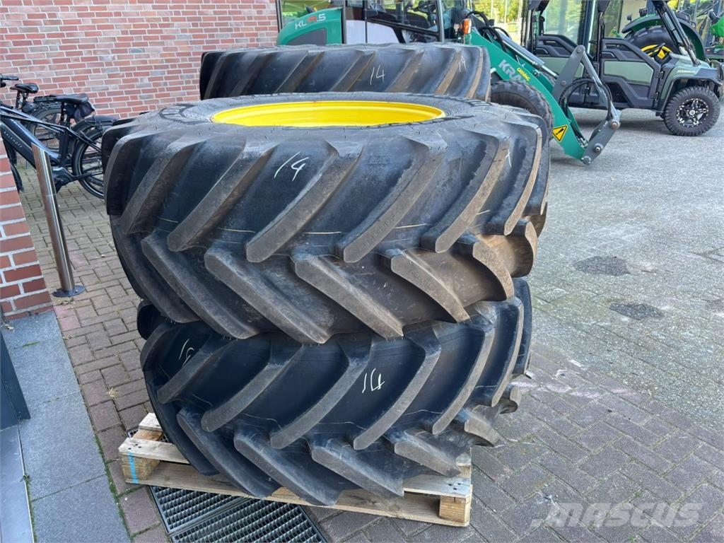 Michelin 650/65R38 + 540/65R28 Agricoltura - Altro
