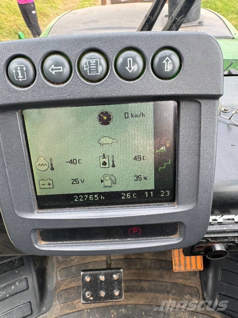 John Deere 810 E Kihordók