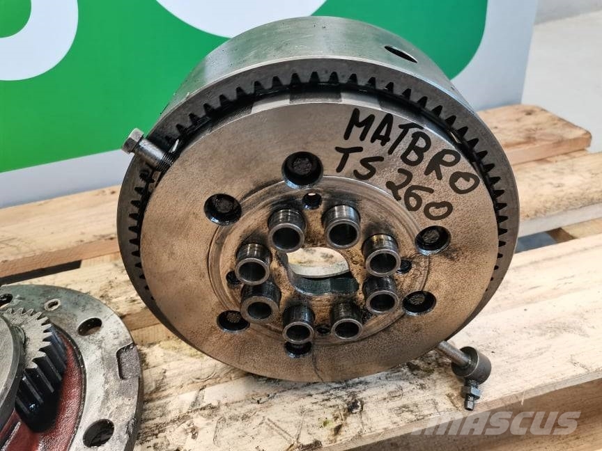 Matbro TS 260 satellite basket Transmissie