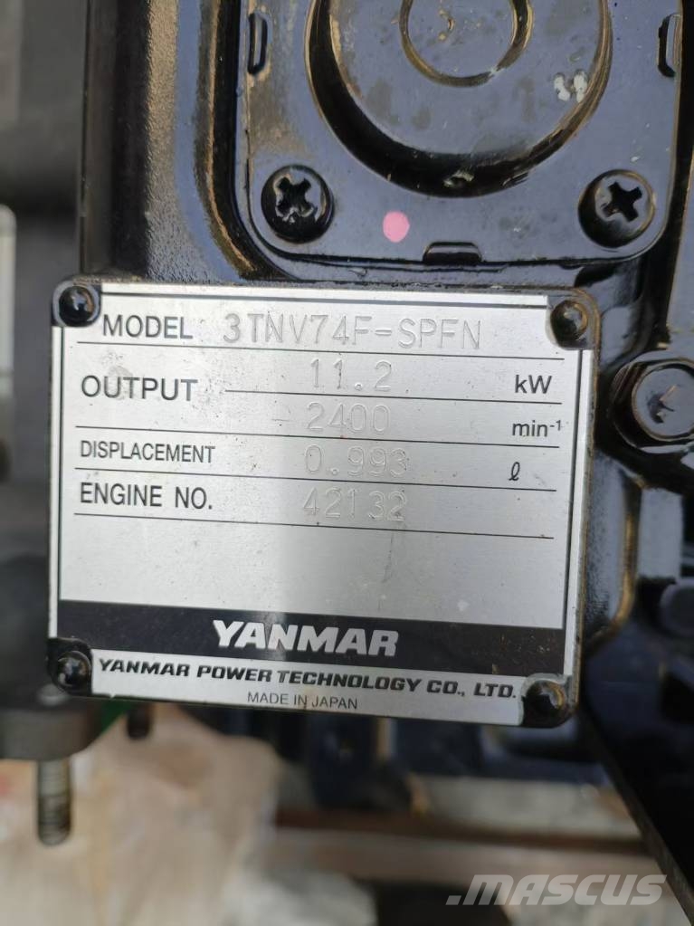 Yanmar 3TNV74 Engine Κινητήρες
