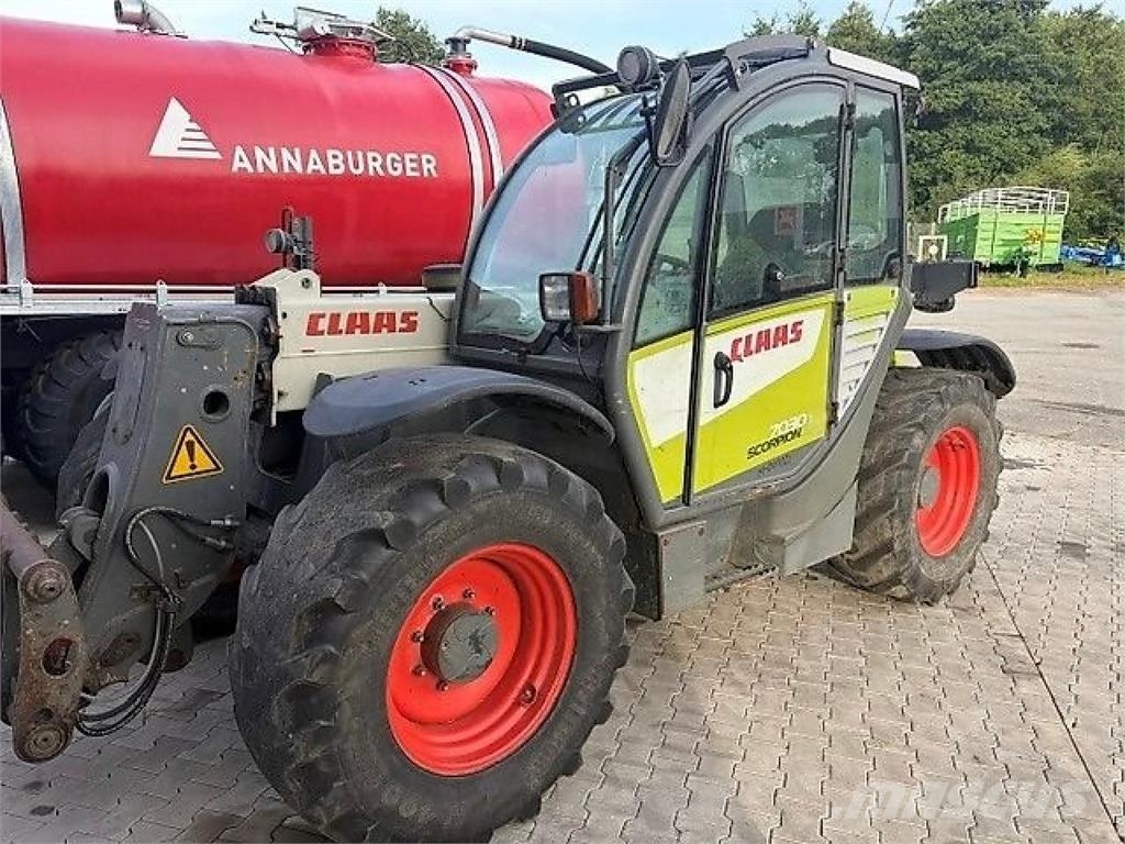 CLAAS Scorpion 7030 農業用テレハンドラー