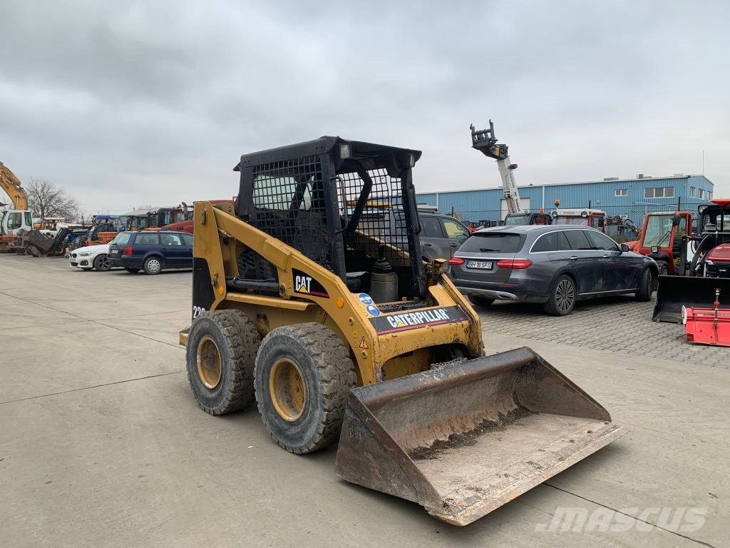 CAT 226 Kompaktrakodók