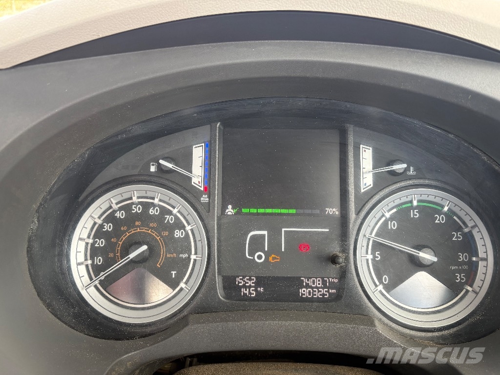 DAF LF 230 Camiones grúa