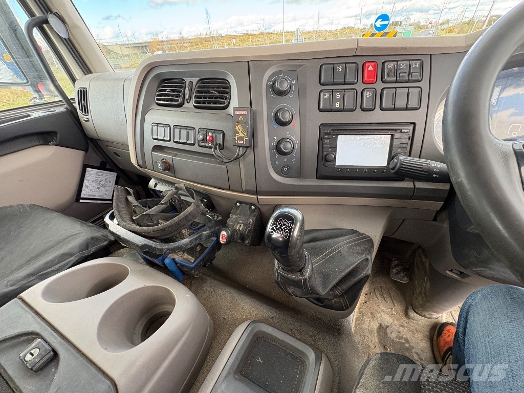 DAF LF 230 Camiones grúa