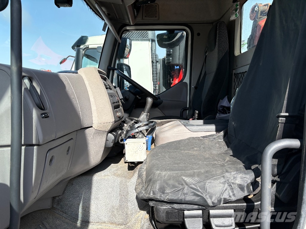 DAF LF 230 Camiones grúa