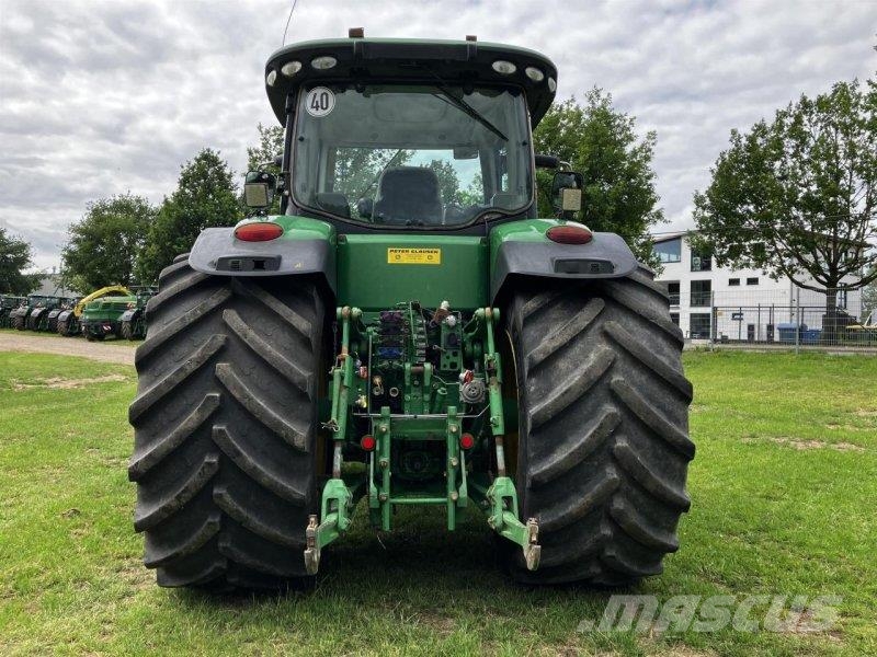John Deere 8285R Traktori