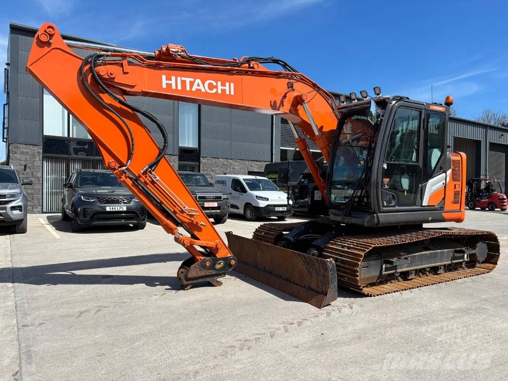 Hitachi ZX 135 USBL-7B Excavadoras sobre orugas